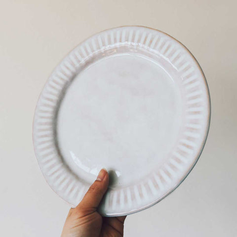 8-inch plate with ridged milky white, Tonomori