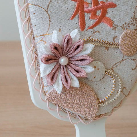 Silk embroidered name battledore decoration, rose embroidered name flag 