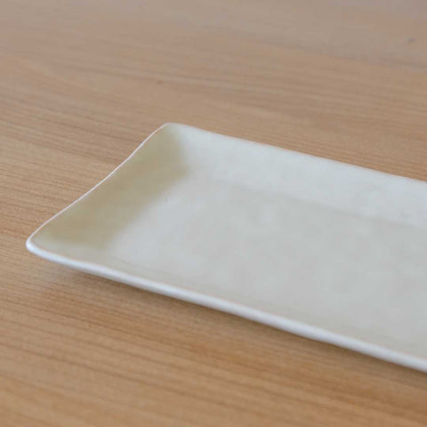 8-inch plate with ridged milky white, Tonomori