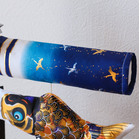 [Kyoto Nishiki Kabuto Set] Presented Hand-dyed Yuzen Kabuto Decoration Kyo Nishiki [Tabletop Carp Streamer Kyo Nishiki Set] Compact May Doll 