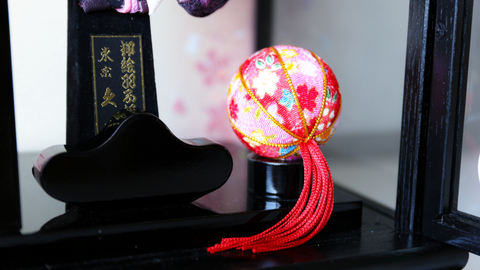 久月 羽子板 10号 『おしどり』　 刺繍 ガラスケース飾り