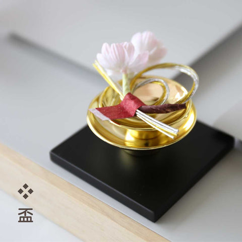 Seasonal Colors Akebono (Spring) -Tokiiro- Prince and Princess Decoration Hina Dolls 